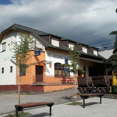 Hostinec Banik Ľubeľa エクステリア 写真