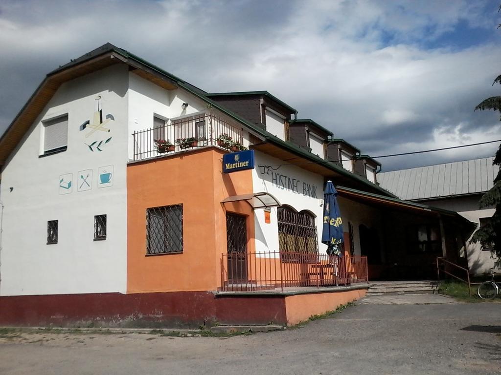 Hostinec Banik Ľubeľa エクステリア 写真